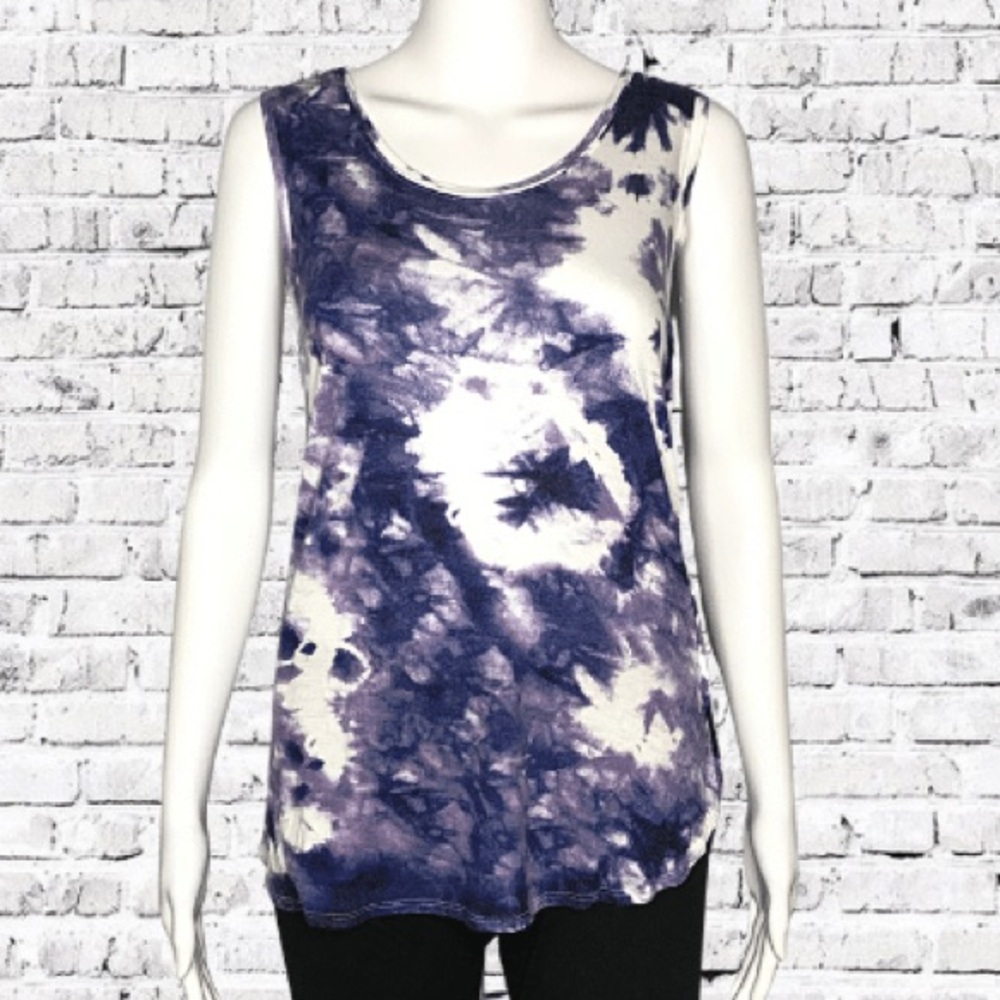 Simply Vera – Vera Wang Sleeveless Top – Size Medium
